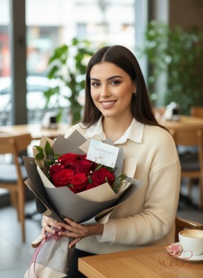 Romantik Kirmizi Gul Buketi Romantik Kirmizi Gul Buketi